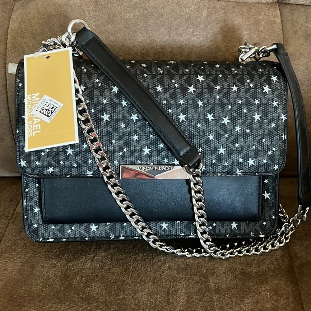 Adorable Michael Kors Crossbody